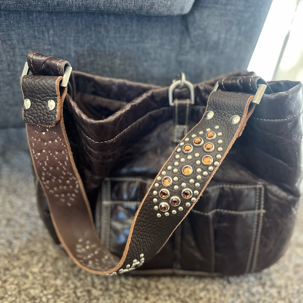 Tylie Malibu California boutique should bag in great condition. One of a kind!